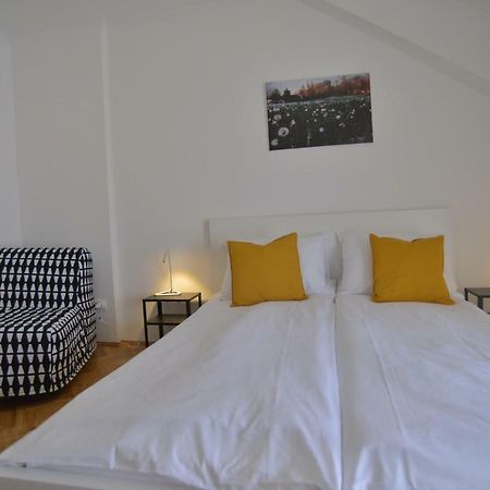 Apartman Lena จาโกโว ภายนอก รูปภาพ