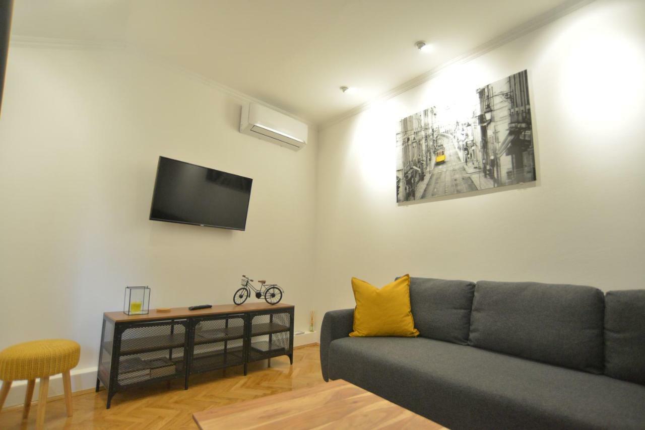 Apartman Lena จาโกโว ภายนอก รูปภาพ