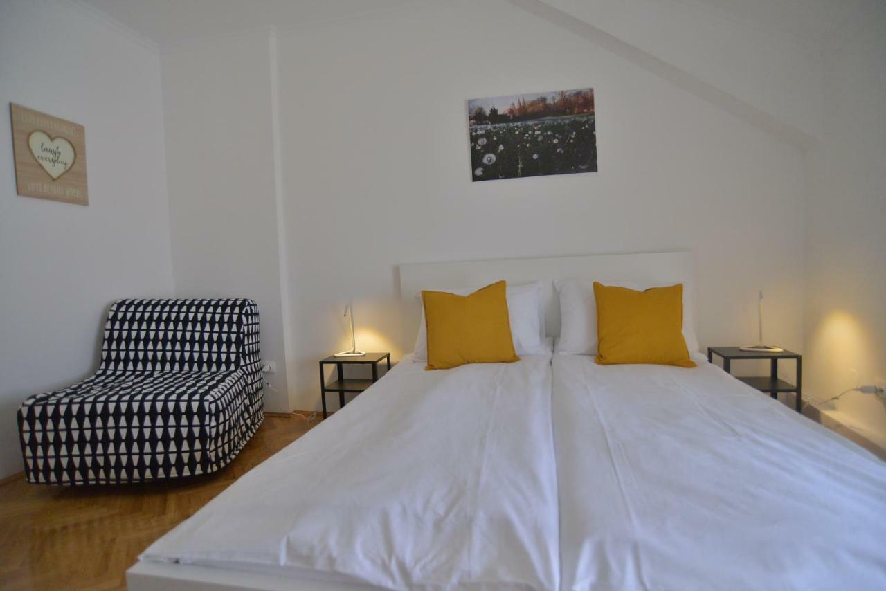 Apartman Lena จาโกโว ภายนอก รูปภาพ