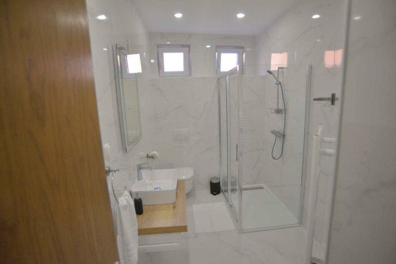 Apartman Lena จาโกโว ภายนอก รูปภาพ