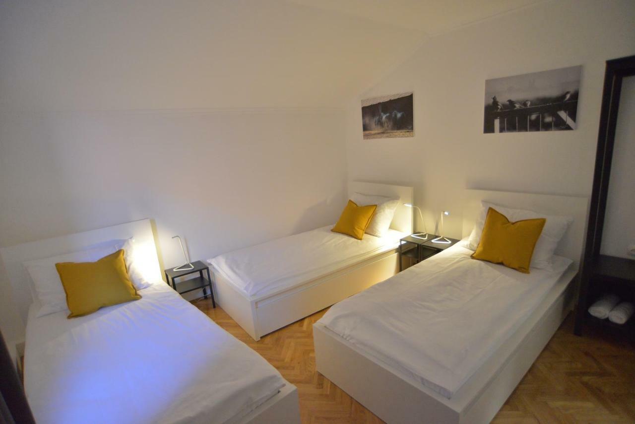Apartman Lena จาโกโว ภายนอก รูปภาพ